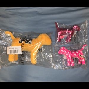 (Sold) Lot of 3 Victoria’s Secret Pink Dogs